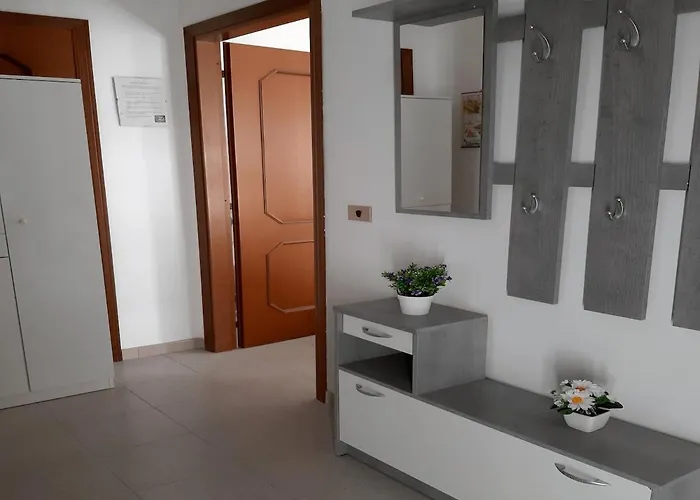 Nicole - Luminoso Isca Marina